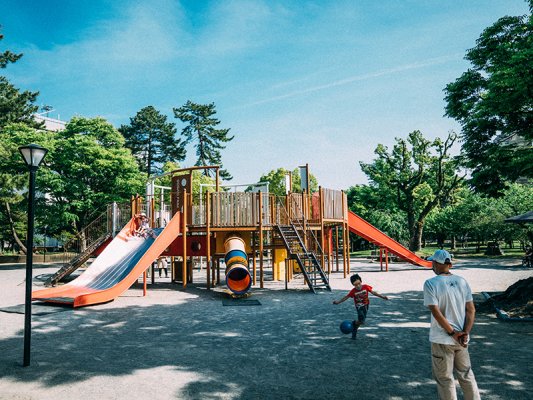 子供たちがのびのびと